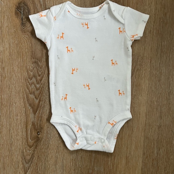 Carter's White Giraffe Print Bodysuit & Cardigan Set Size 3 Months - Picture 9 of 13